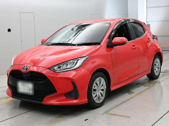 TOYOTA YARIS — фото