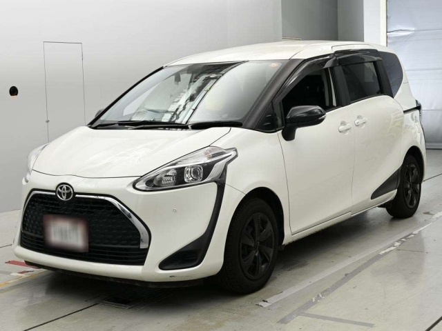 TOYOTA SIENTA — фото