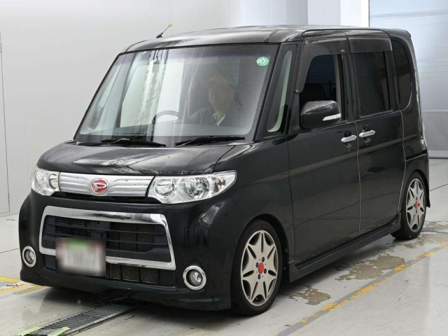 DAIHATSU TANTO — фото