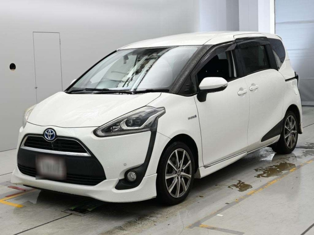 TOYOTA SIENTA — фото