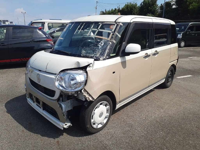 DAIHATSU MOVE — фото