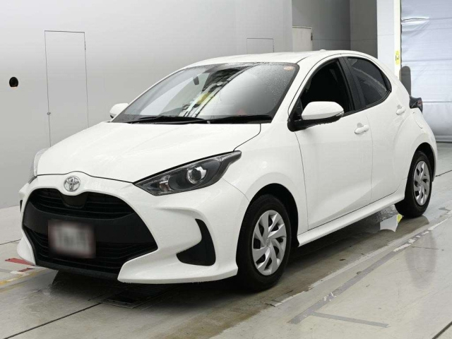 TOYOTA YARIS — фото