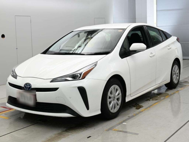TOYOTA PRIUS — фото