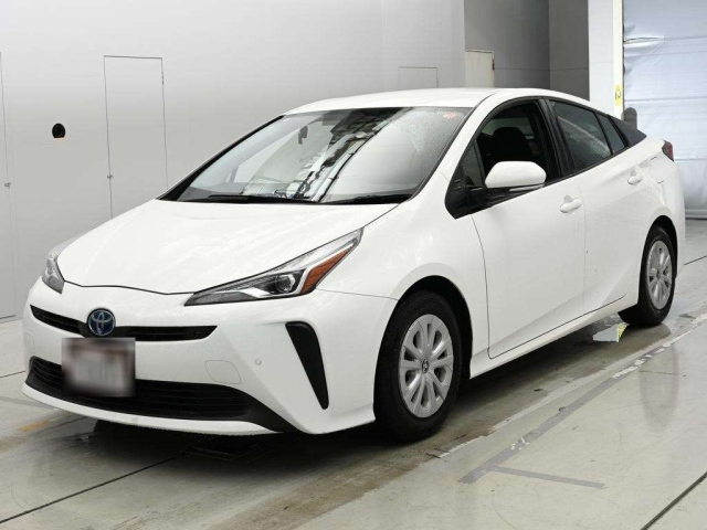 TOYOTA PRIUS — фото