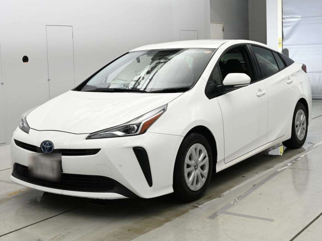 TOYOTA PRIUS — фото