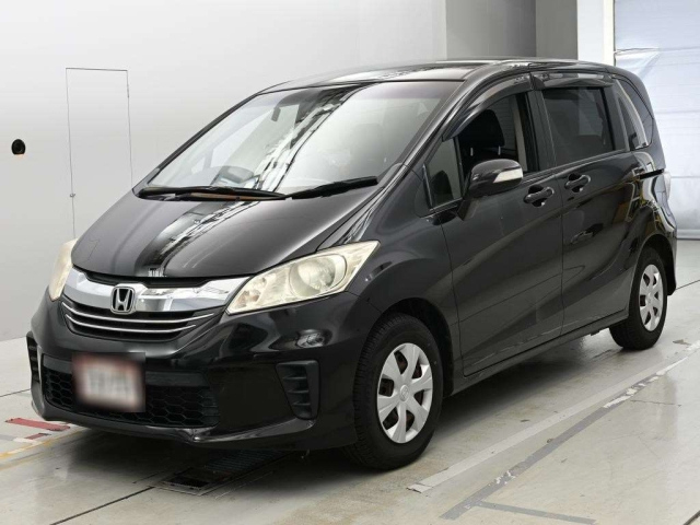 HONDA FREED — фото