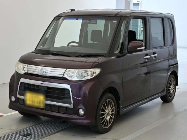 DAIHATSU TANTO — фото