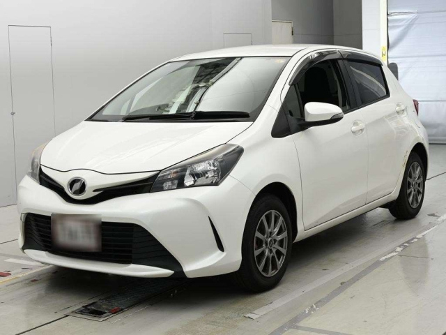 TOYOTA VITZ — фото
