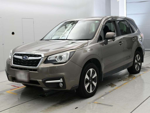 SUBARU FORESTER — фото