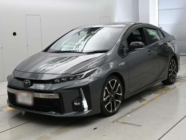 TOYOTA PRIUS — фото
