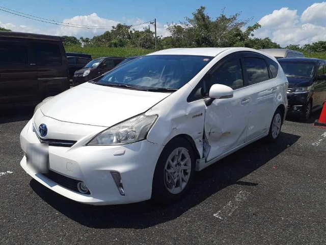 TOYOTA PRIUS — фото