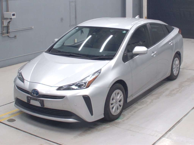 TOYOTA PRIUS — фото