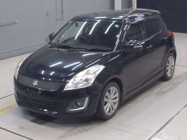 SUZUKI SWIFT — фото