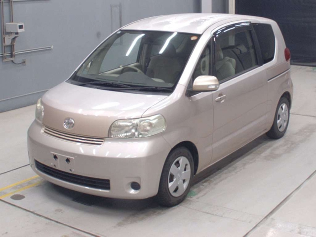 TOYOTA PORTE — фото