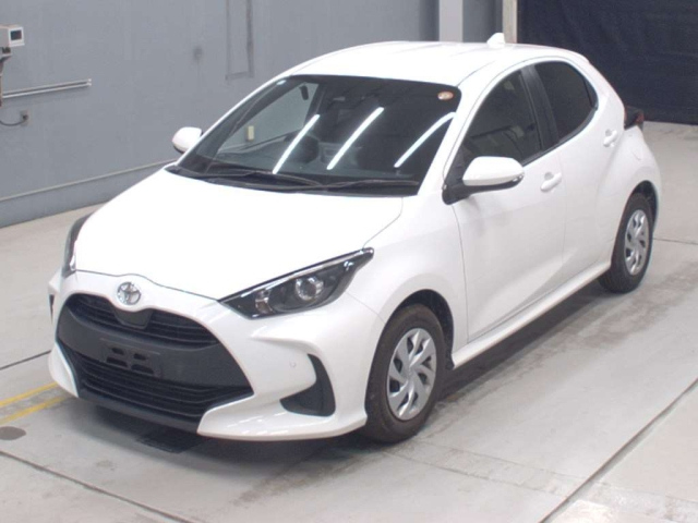 TOYOTA YARIS — фото