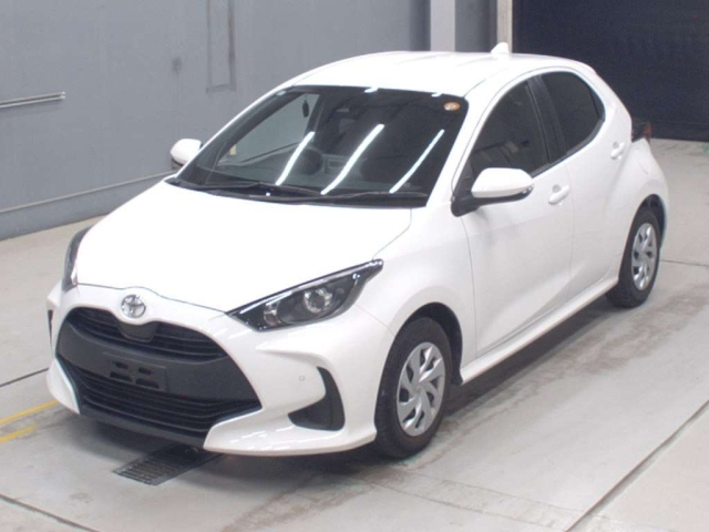 TOYOTA YARIS — фото