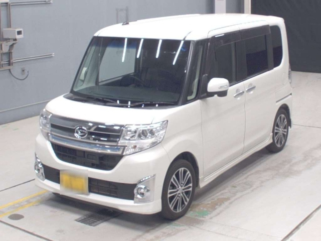 DAIHATSU TANTO — фото