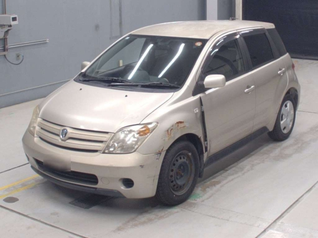 TOYOTA IST