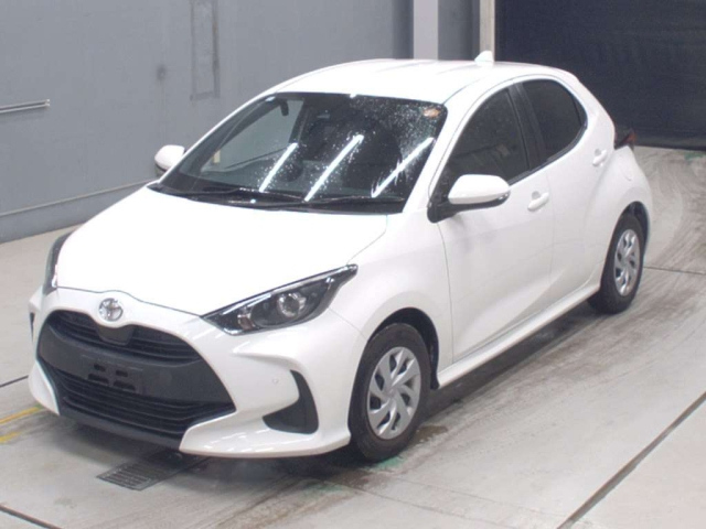 TOYOTA YARIS — фото