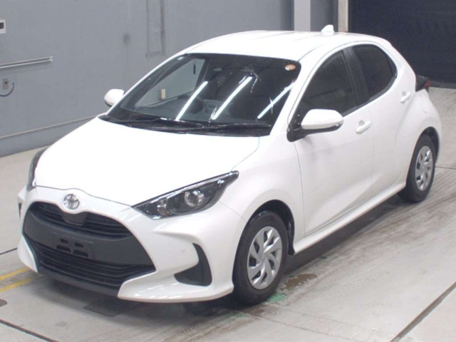 TOYOTA YARIS — фото