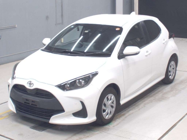 TOYOTA YARIS — фото
