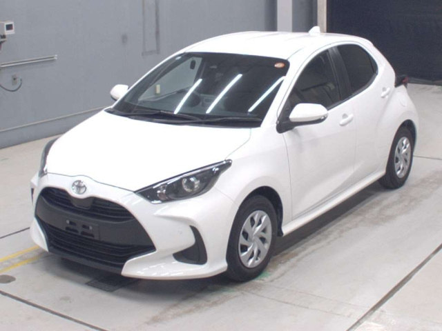 TOYOTA YARIS — фото