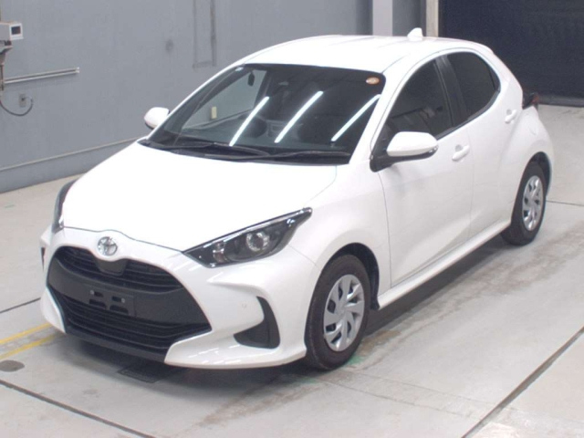 TOYOTA YARIS — фото