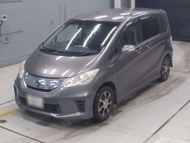 HONDA FREED — фото
