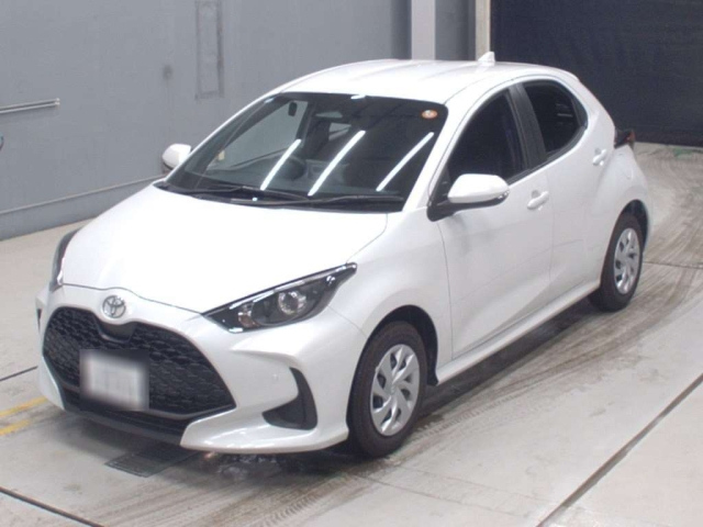 TOYOTA YARIS — фото