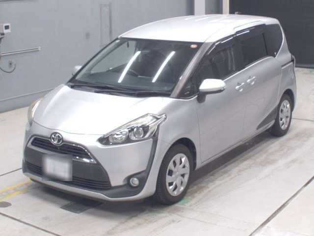 TOYOTA SIENTA — фото