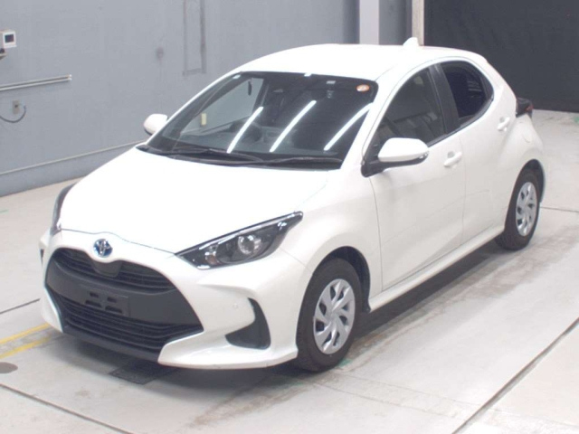 TOYOTA YARIS — фото