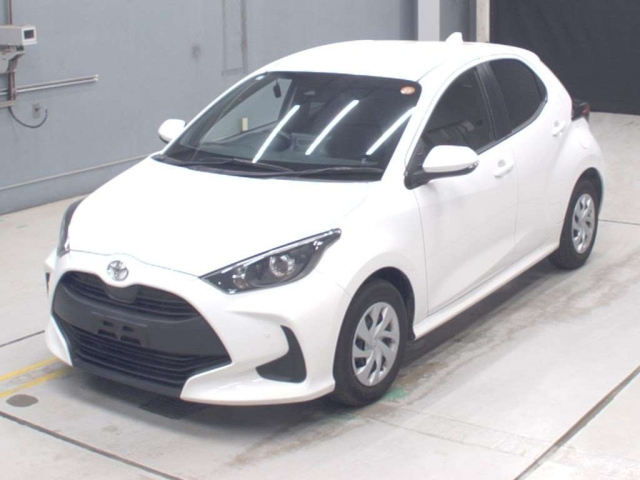 TOYOTA YARIS — фото