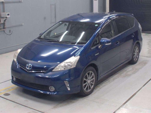 TOYOTA PRIUS — фото