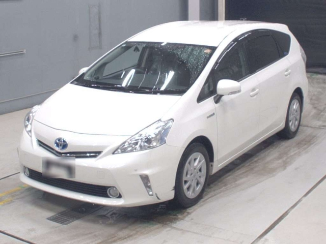 TOYOTA PRIUS — фото