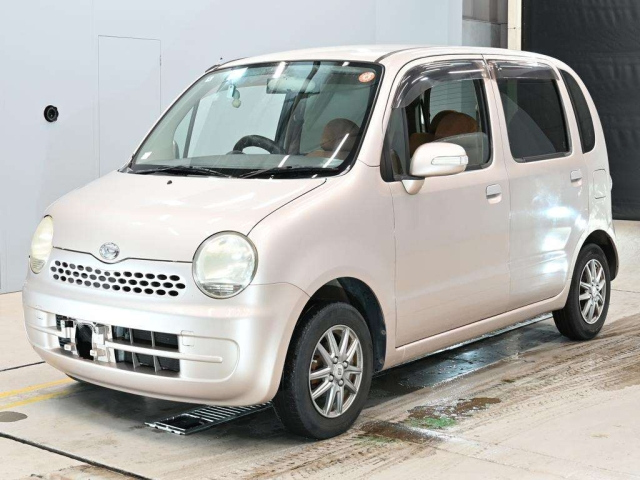 DAIHATSU MOVE — фото