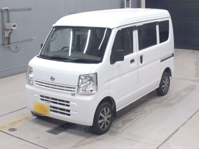 NISSAN CLIPPER — фото