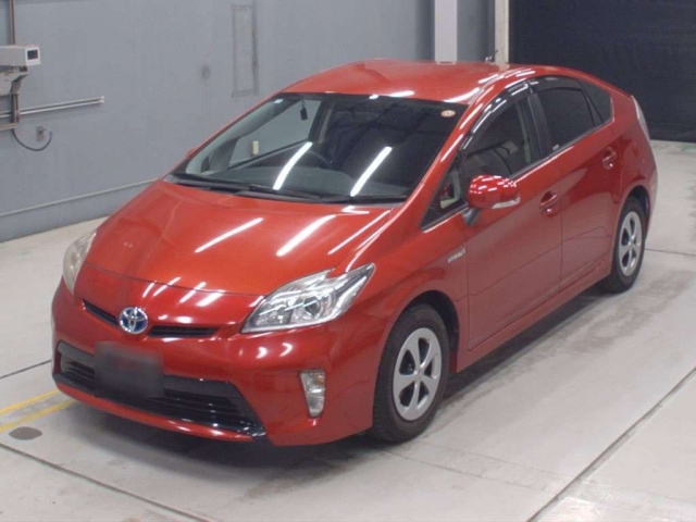 TOYOTA PRIUS — фото