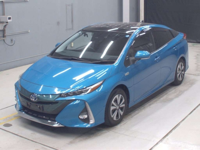 TOYOTA PRIUS — фото