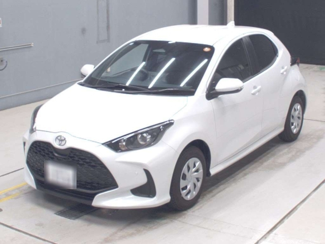 TOYOTA YARIS — фото