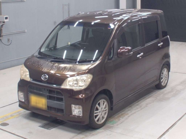 DAIHATSU TANTO — фото