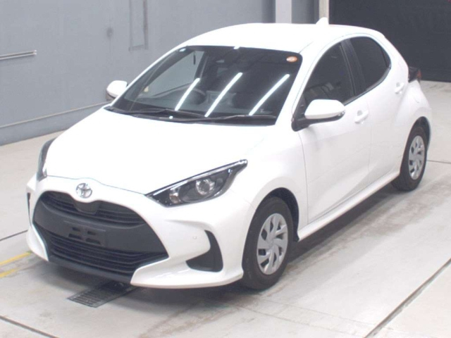 TOYOTA YARIS — фото