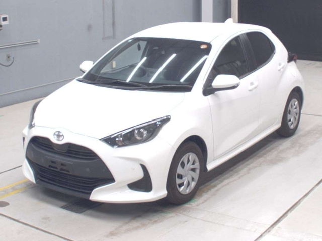 TOYOTA YARIS — фото