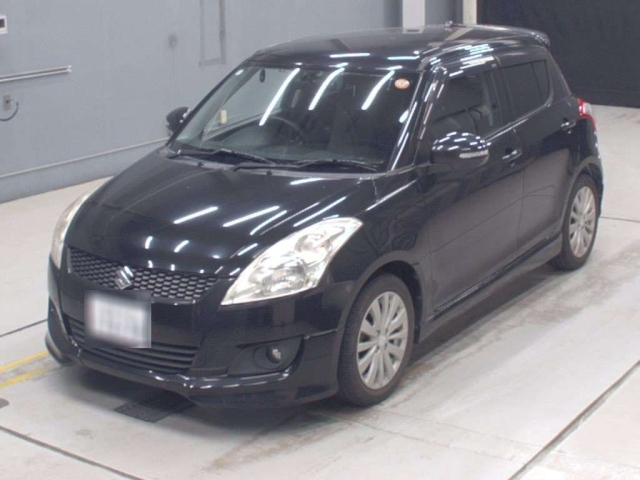 SUZUKI SWIFT — фото