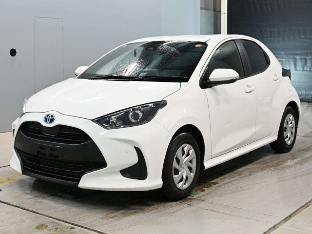 TOYOTA YARIS — фото