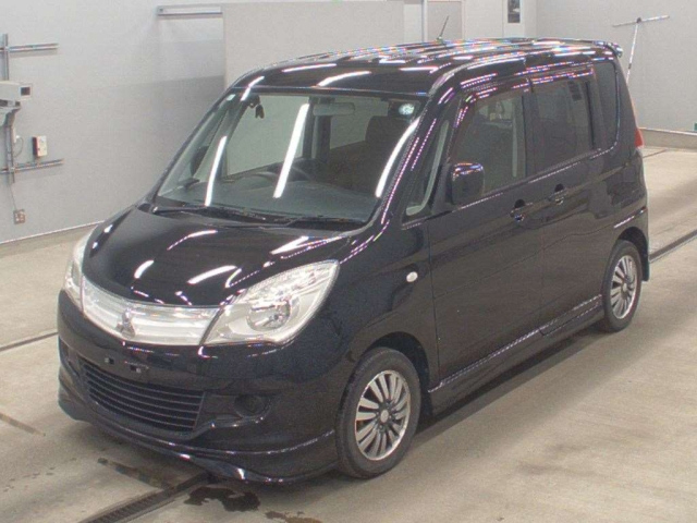 MITSUBISHI DELICA — фото