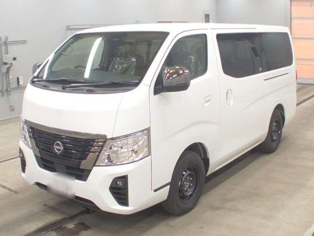 NISSAN CARAVAN — фото