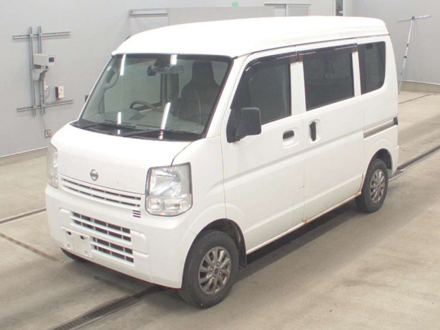 NISSAN CLIPPER — фото