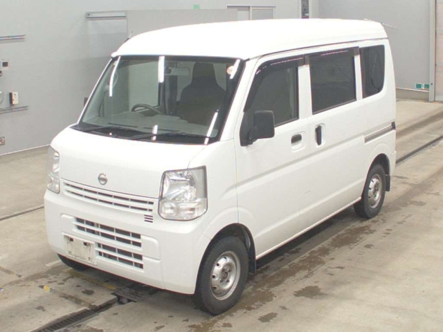 NISSAN CLIPPER — фото