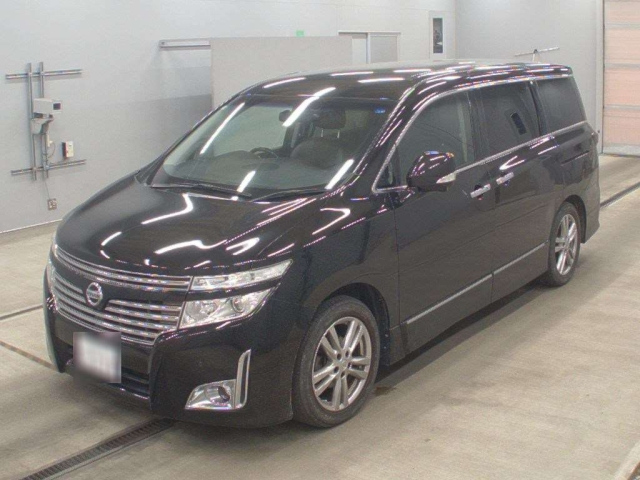 NISSAN ELGRAND — фото