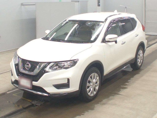 NISSAN X TRAIL — фото